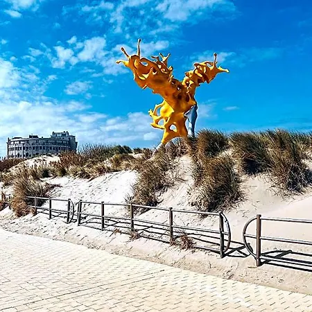 - Middelkerke Hotel
